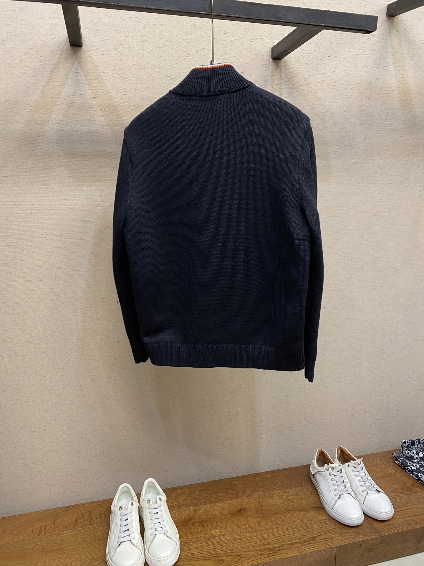 wg.luxury-- 7o9385r Down jacket white duck down item: E-F443J1832H